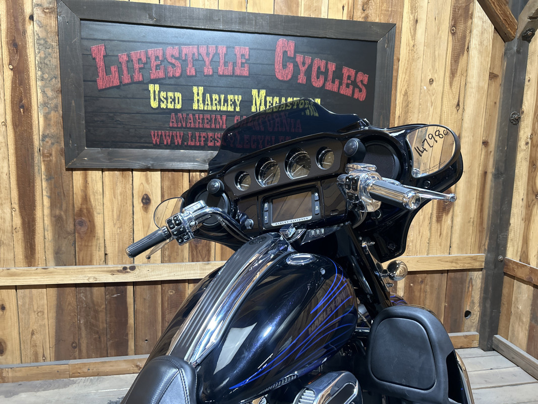 CVO® Street Glide®