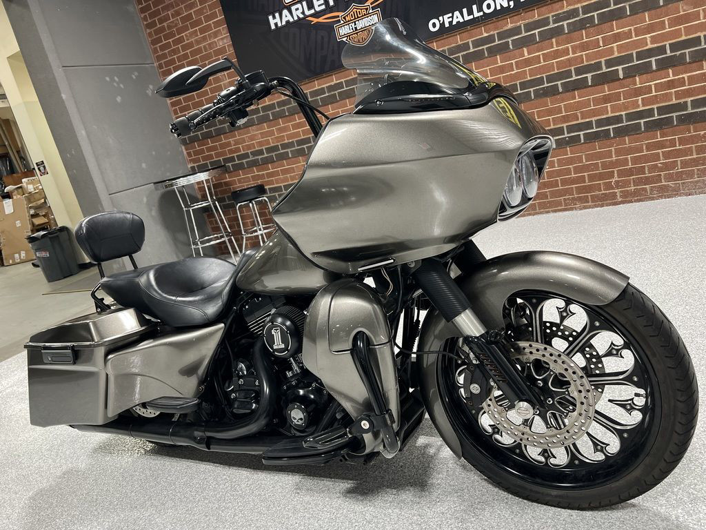 Road Glide® Custom
