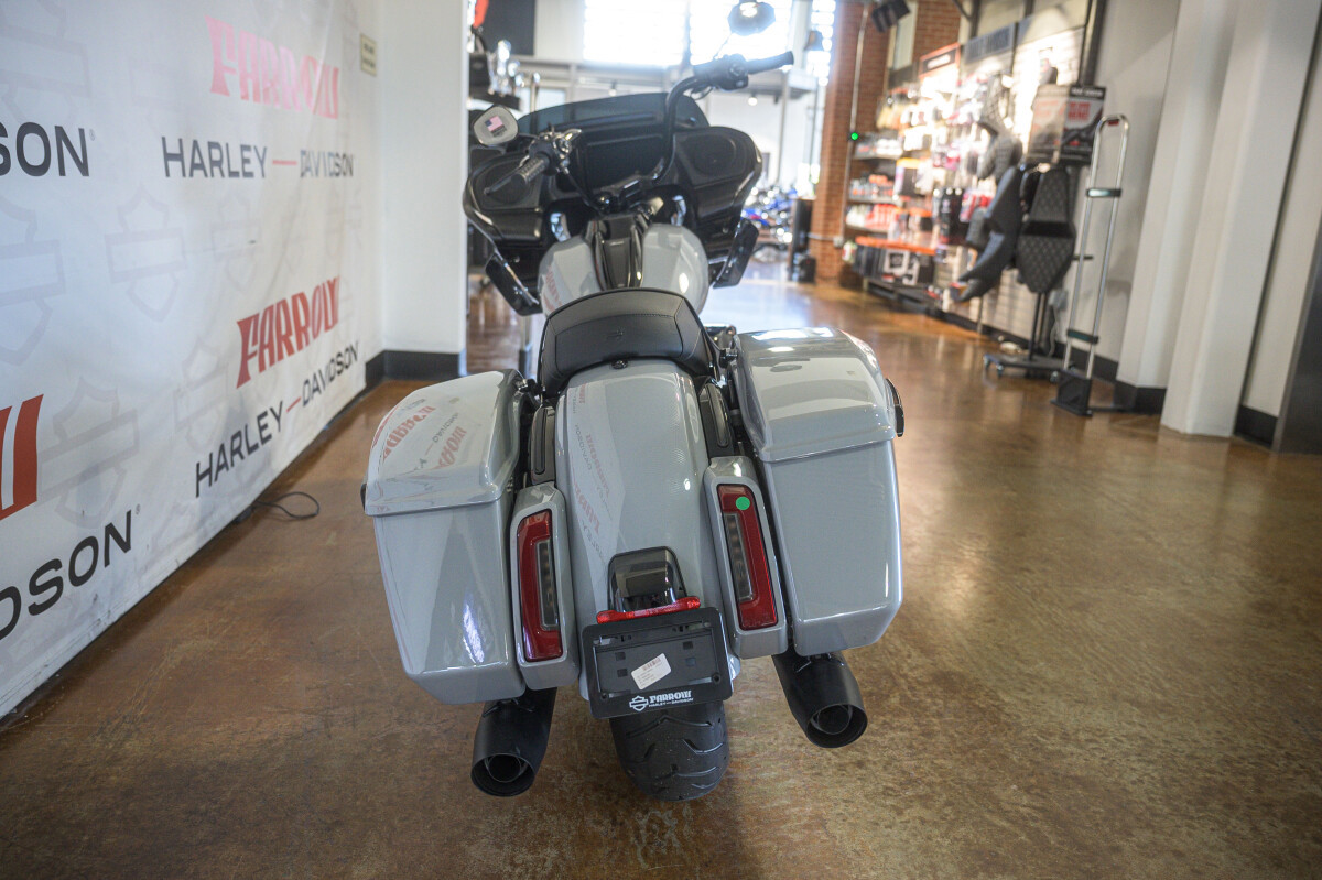 Road Glide®
