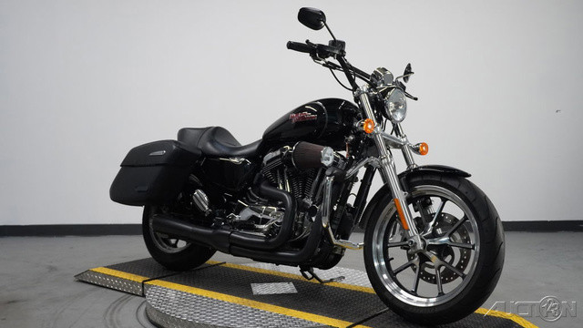Sportster® SuperLow® 1200T