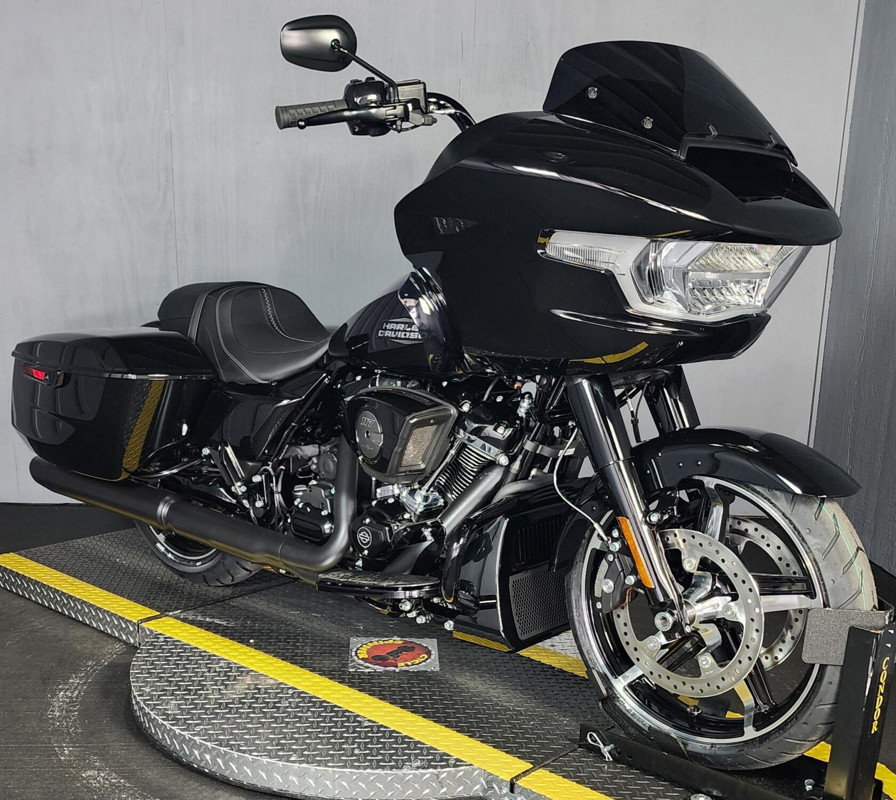Road Glide®