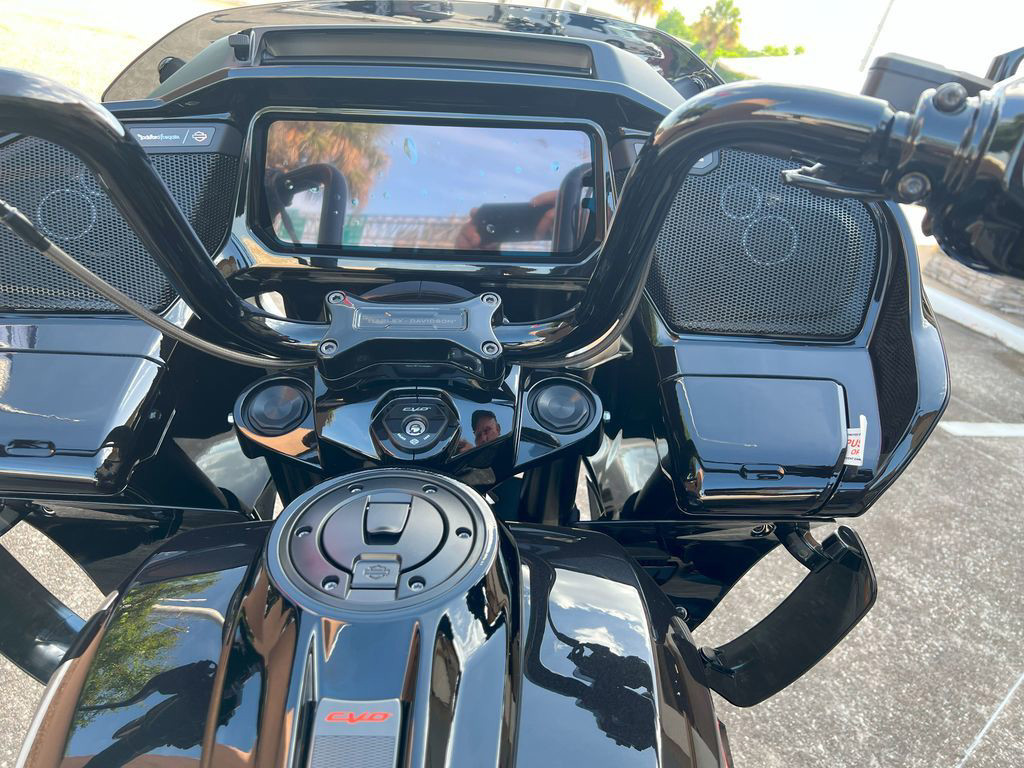 CVO® Road Glide®