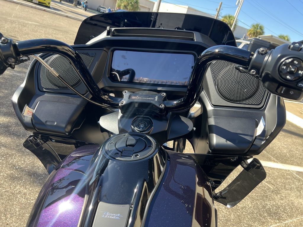 Road Glide®