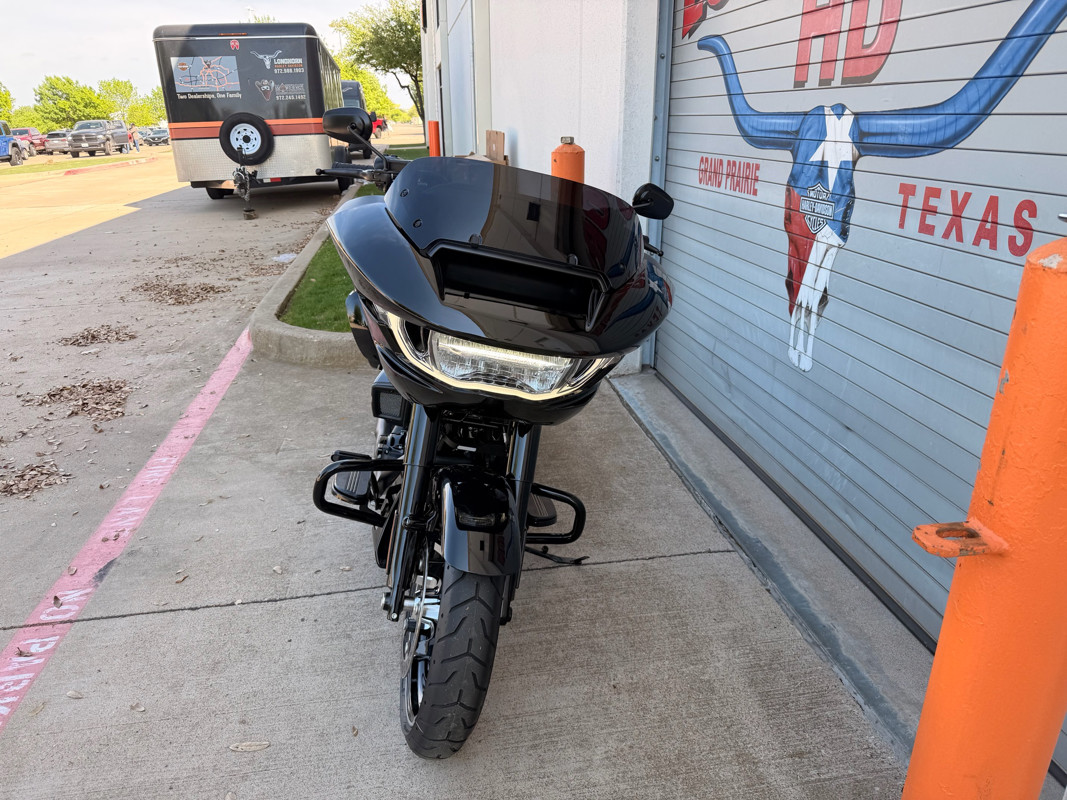 Road Glide®