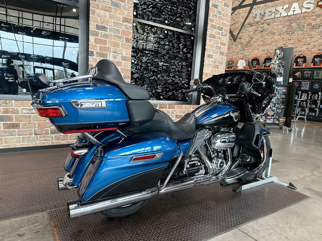 Electra Glide® Ultra® Limited 115th Anniversary
