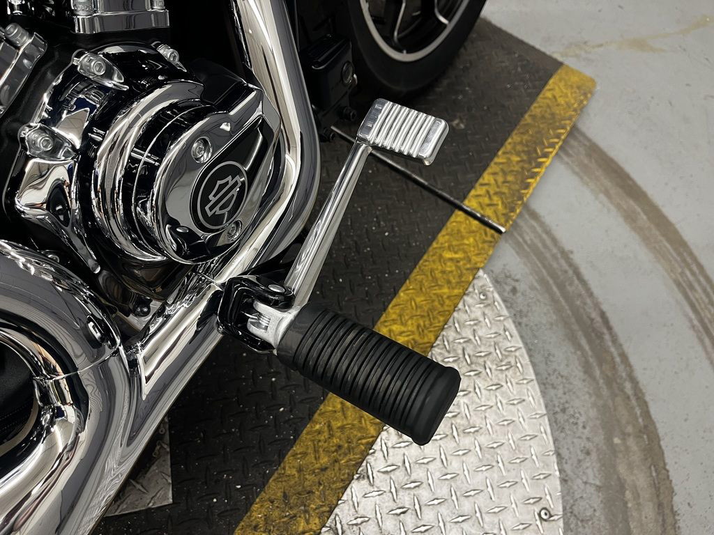 Low Rider® ST
