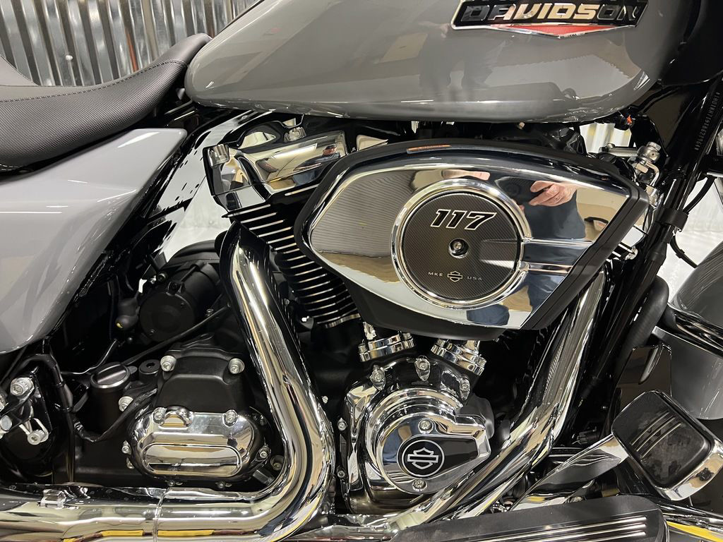 Road Glide®