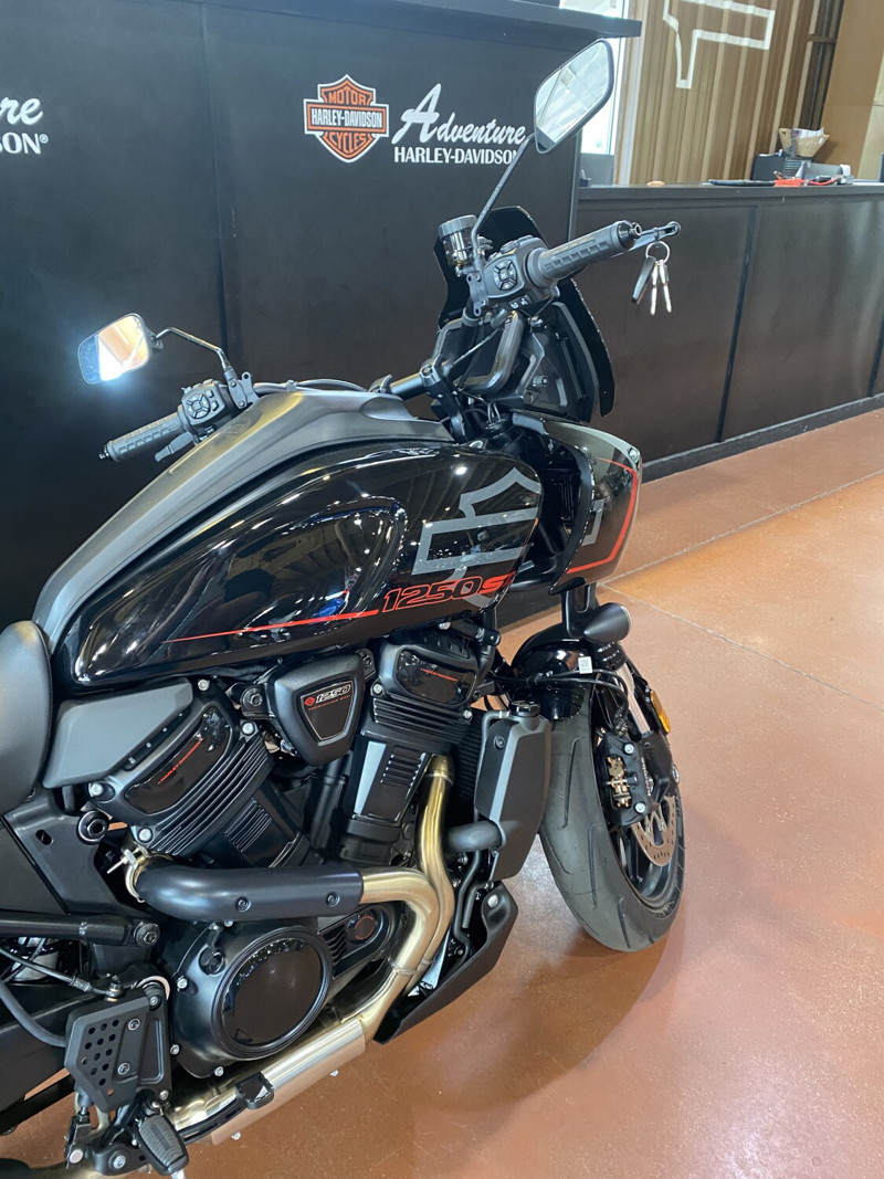 Pan America® 1250 ST