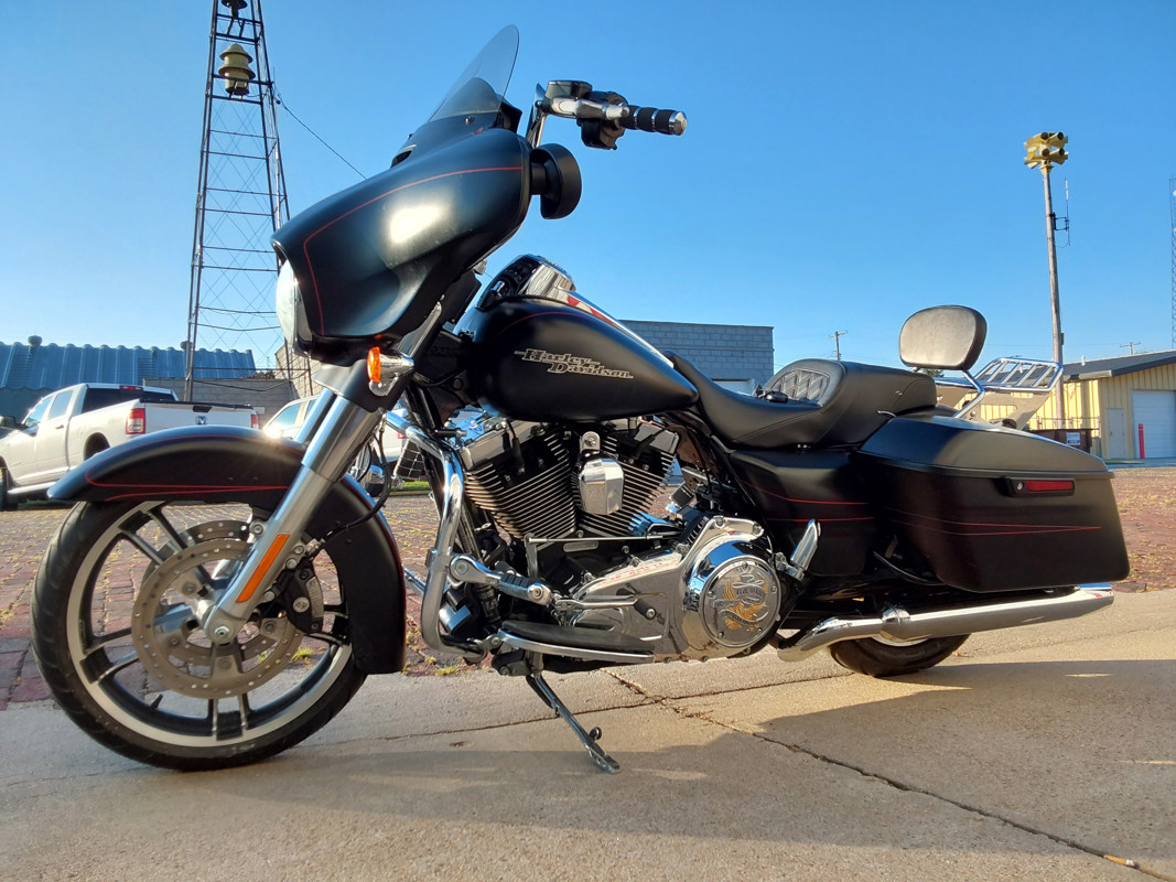 Street Glide®