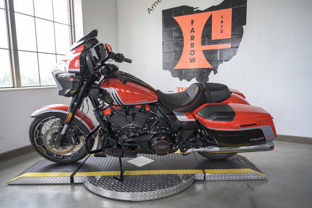 CVO® Street Glide®