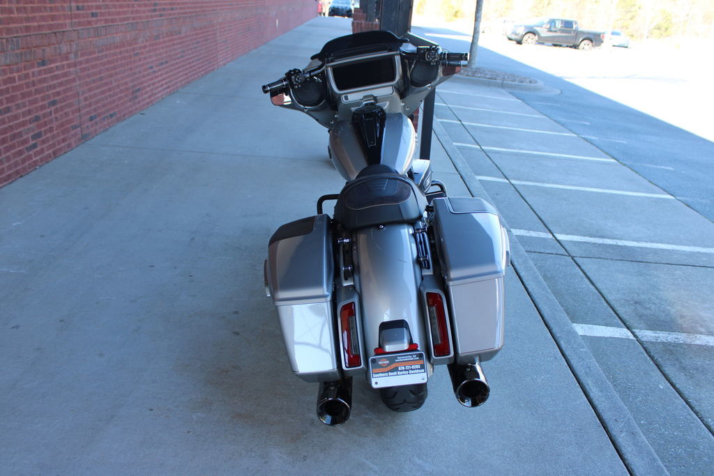 CVO® Street Glide®