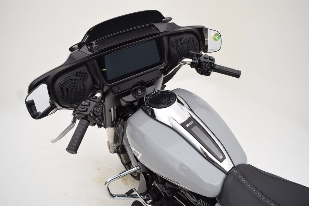 Street Glide®