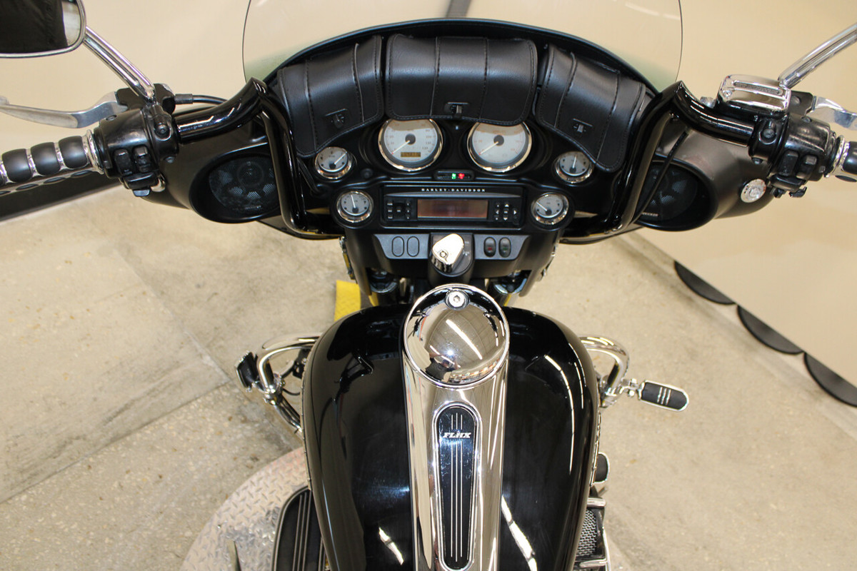 Street Glide®