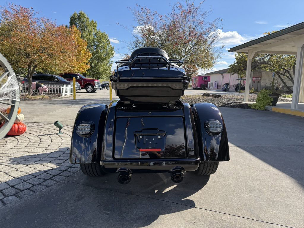 CVO® Tri Glide® Ultra