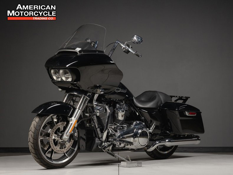 Road Glide®