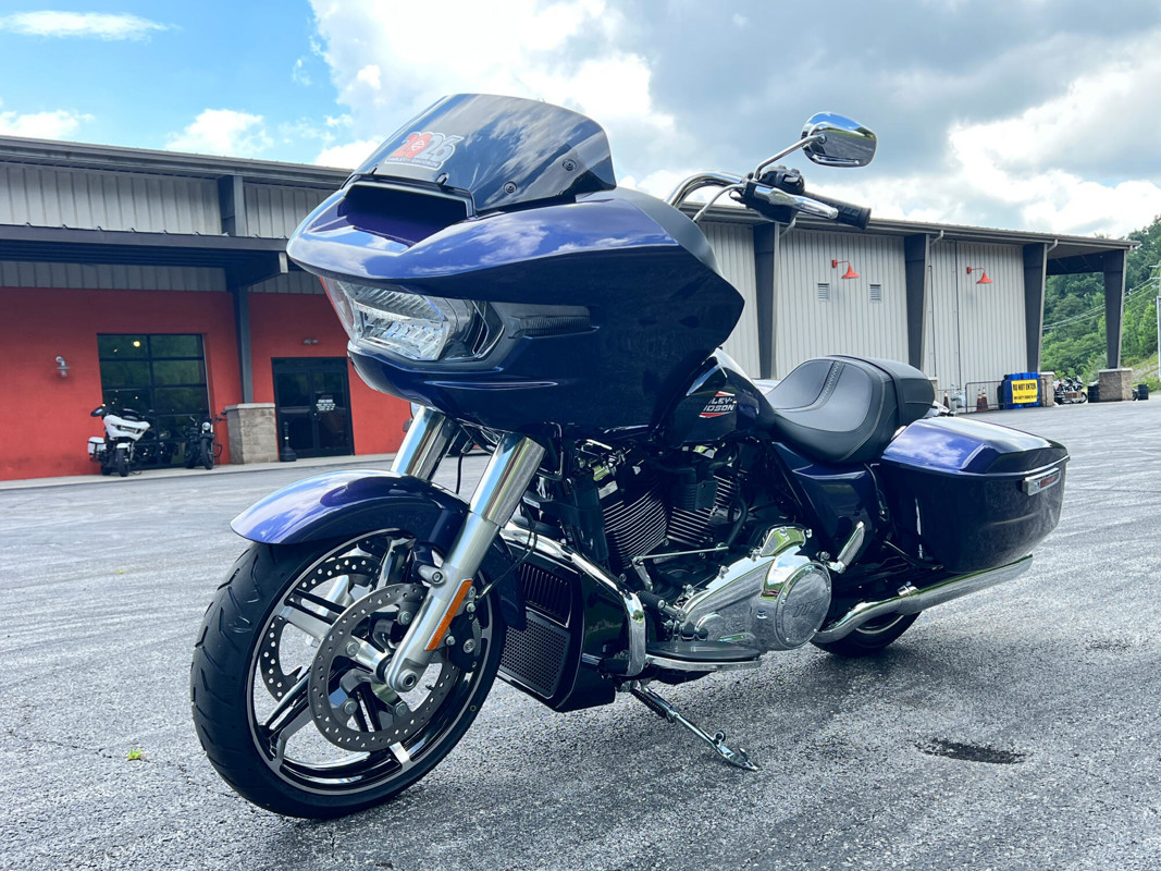 Road Glide®