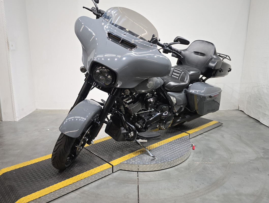 Street Glide® Special