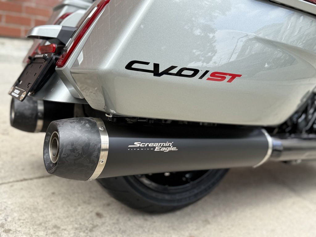 CVO® Road Glide® ST