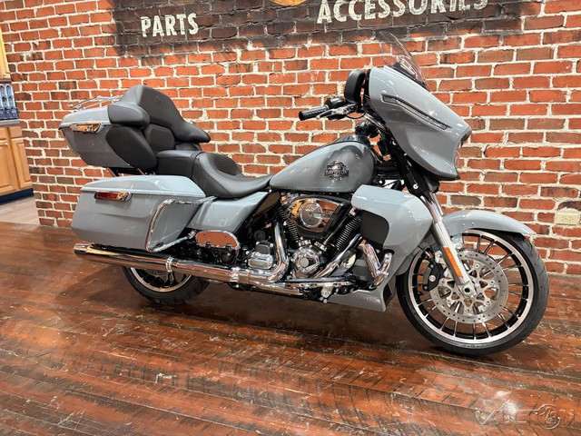 Street Glide® Limited