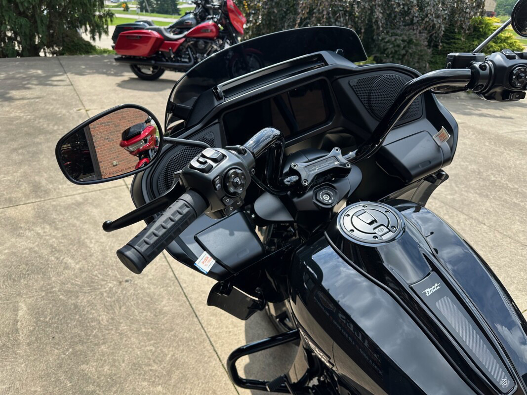 Road Glide®