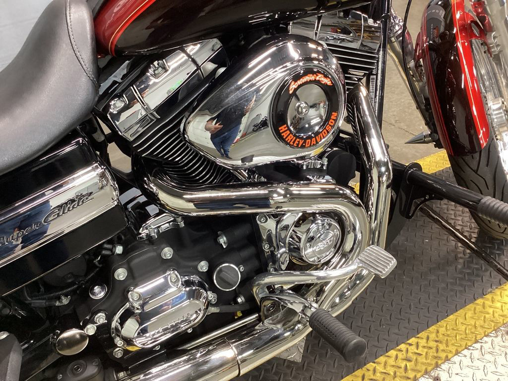 Dyna® Super Glide® Custom