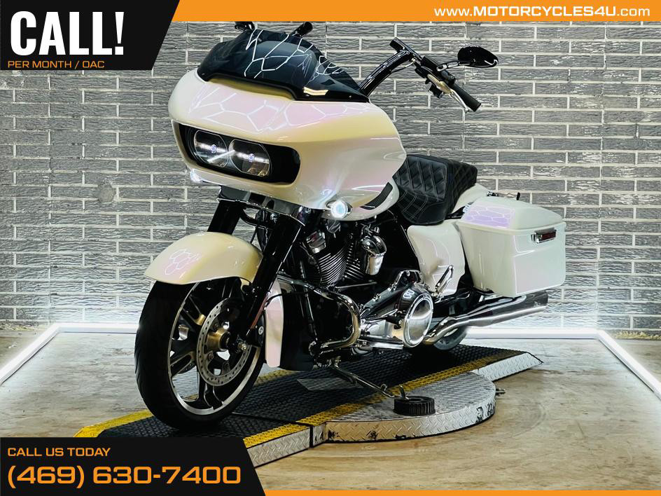 Road Glide®