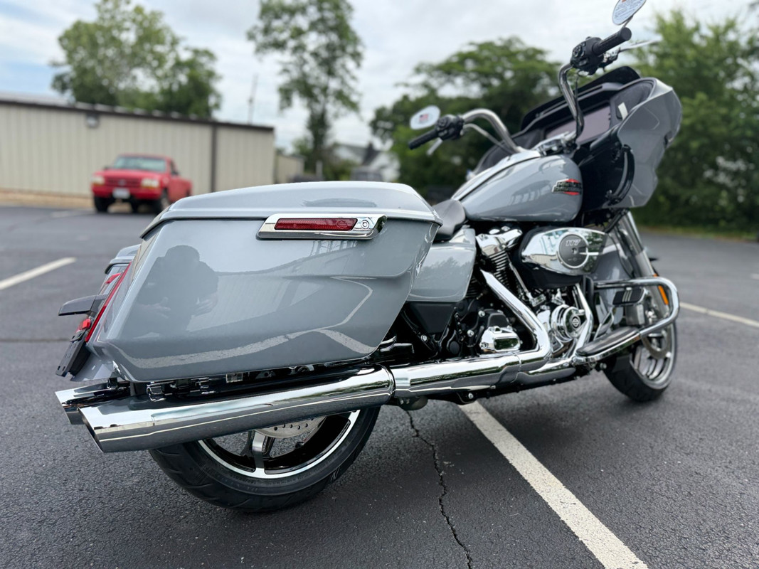 Road Glide®