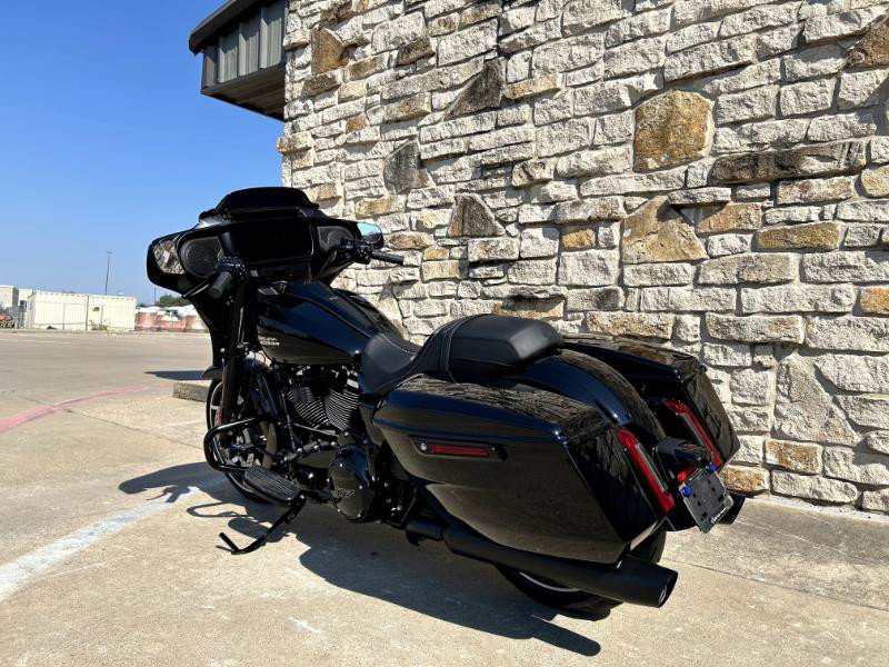 Street Glide®