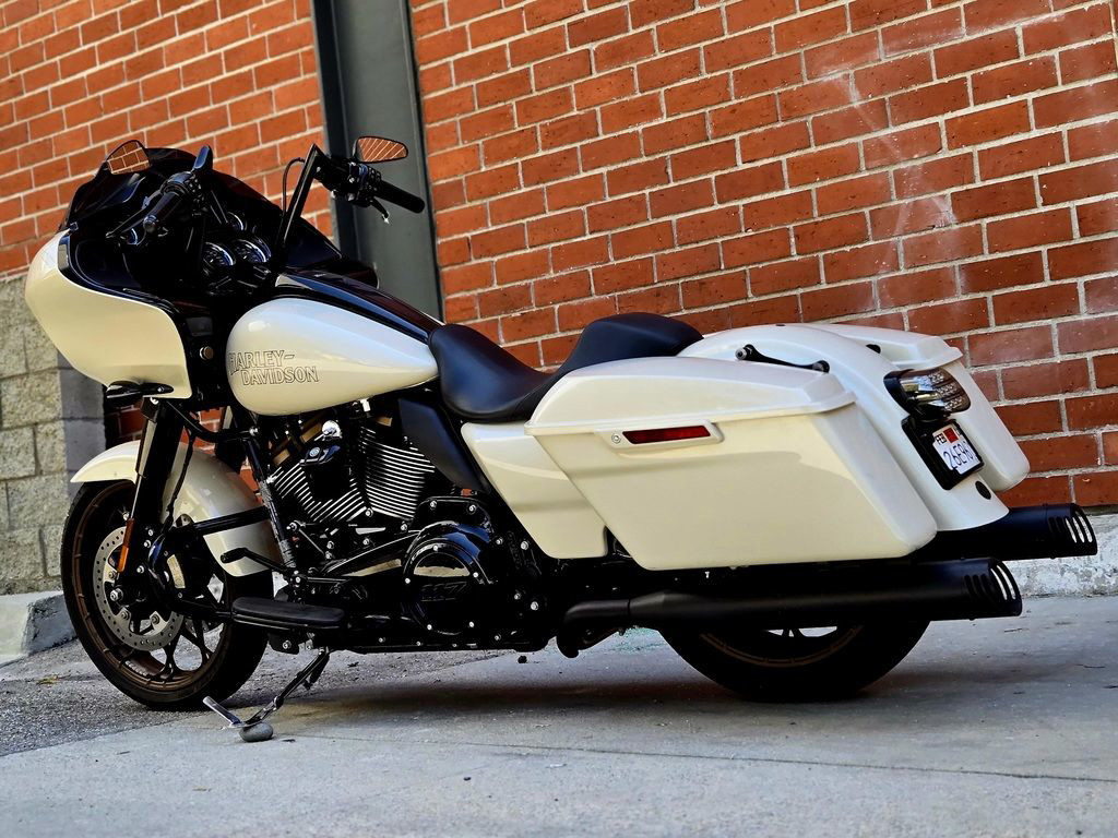 Road Glide® ST
