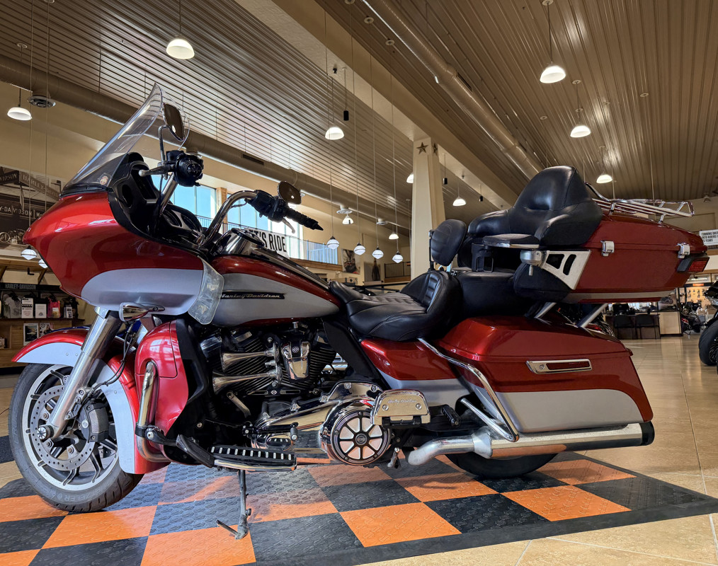 Road Glide® Ultra