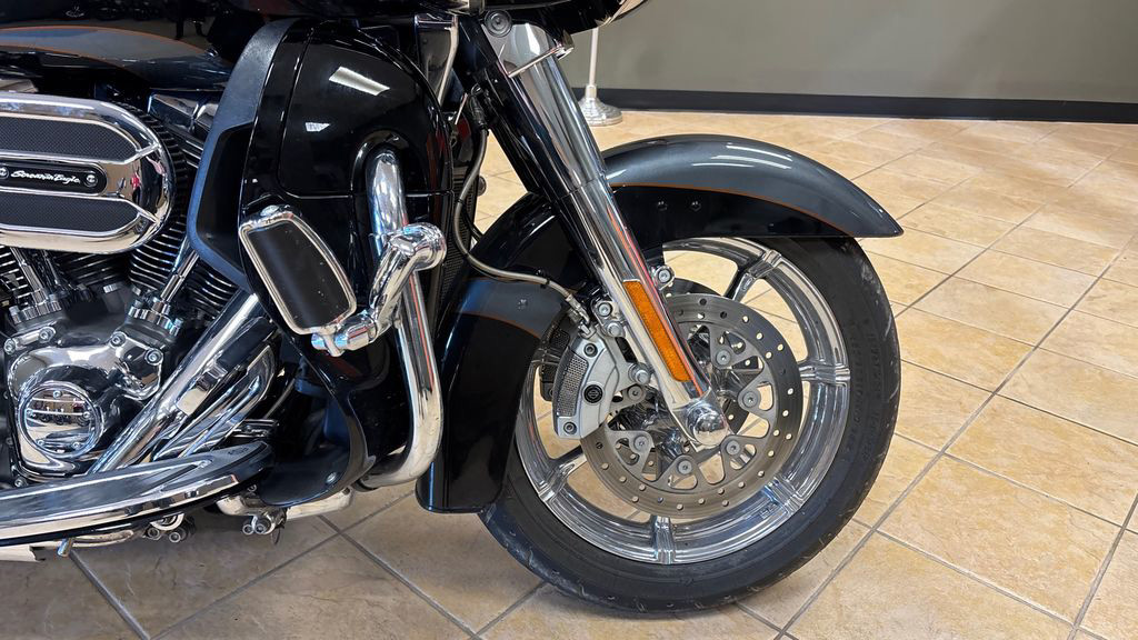 CVO® Road Glide® Ultra