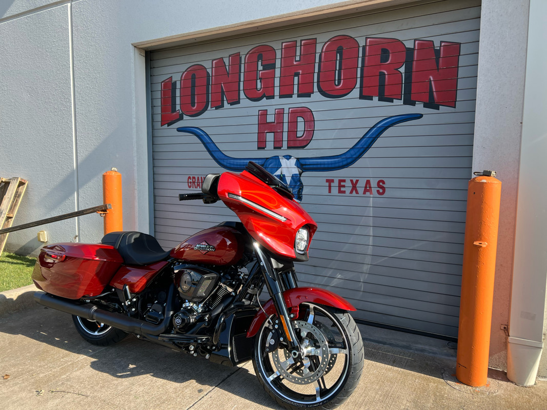 Street Glide®