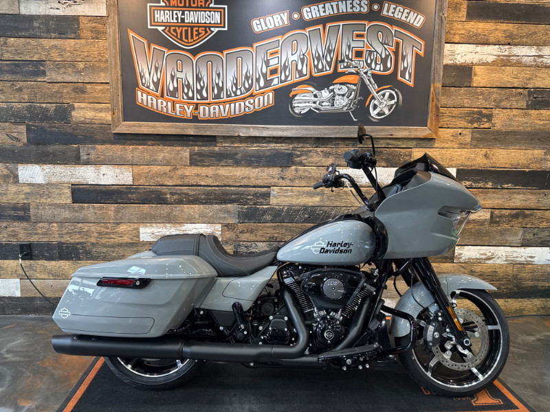 Road Glide®