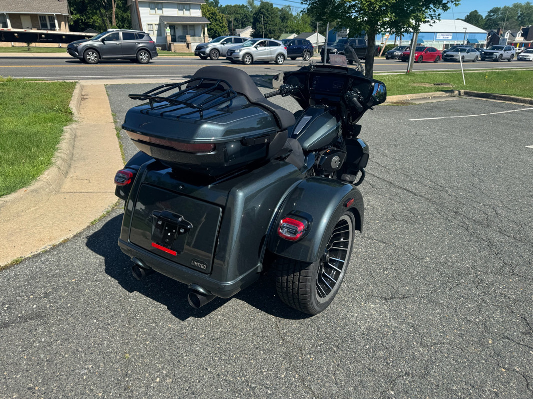 Street Glide® 3 Limited