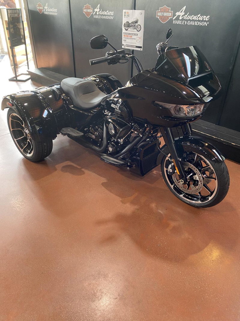 Road Glide® 3