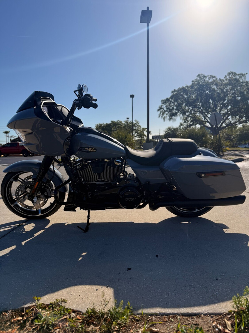 Road Glide®