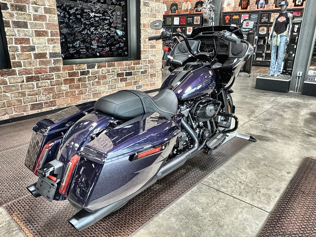 Road Glide®