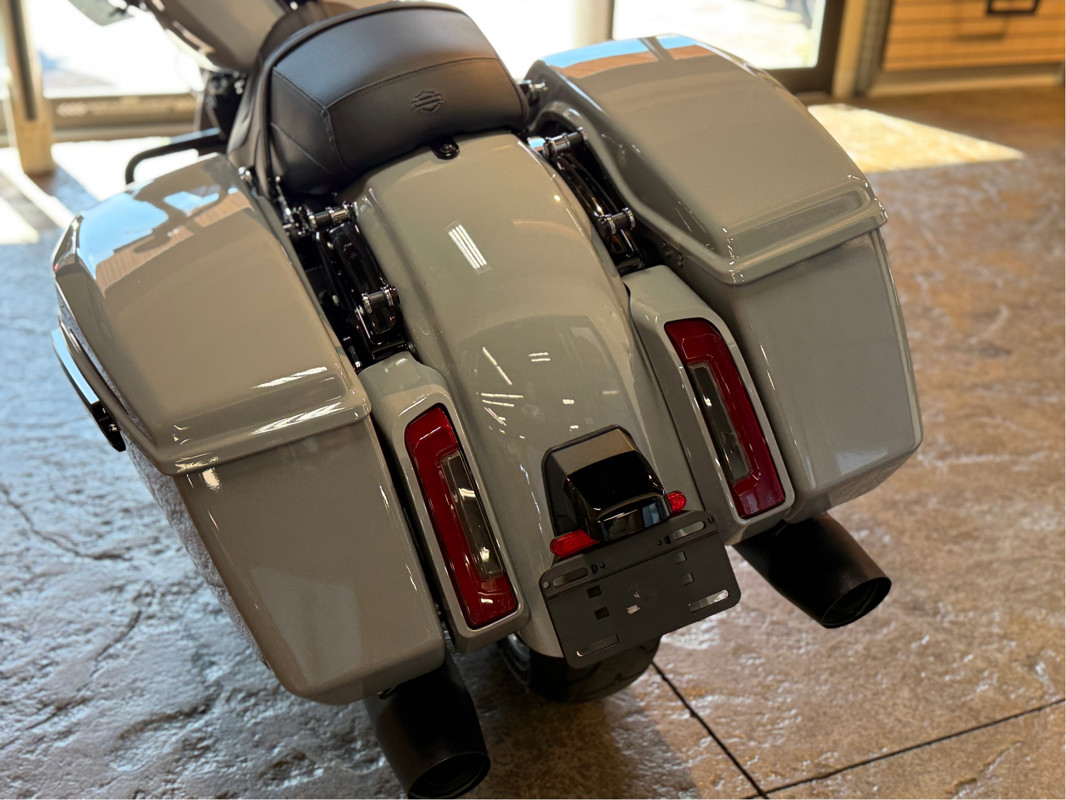 Road Glide®