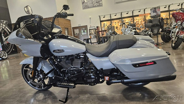Road Glide®