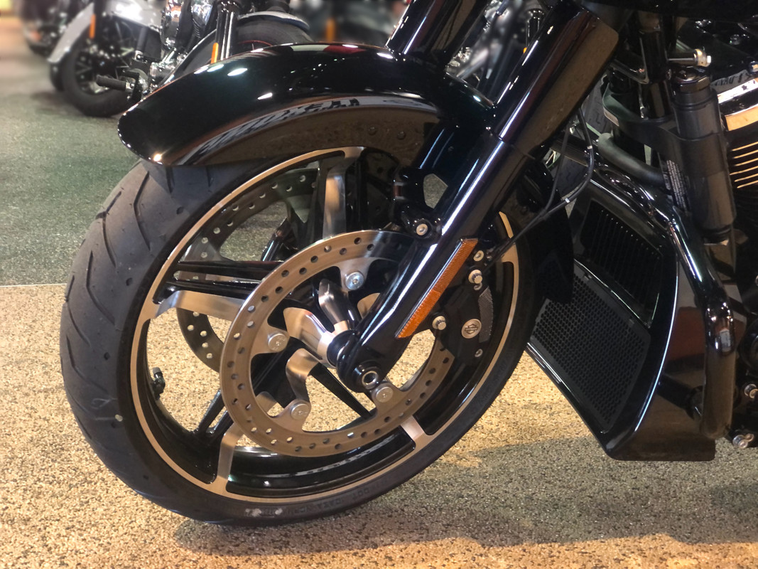 Road Glide®