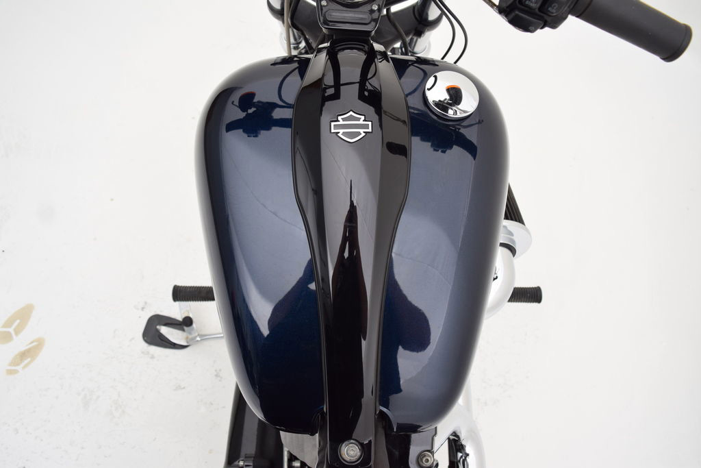 Softail® Blackline®