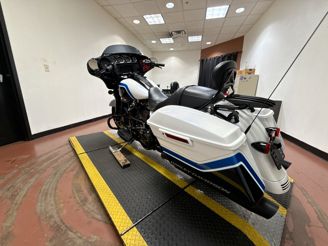 Street Glide® Special
