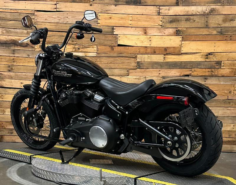 Softail® Street Bob®