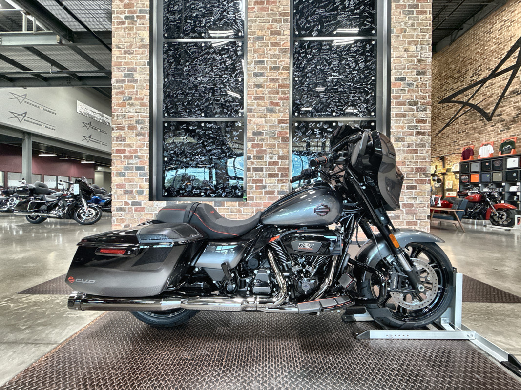CVO® Street Glide®