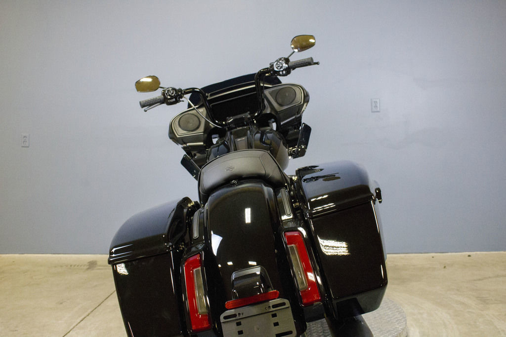 Road Glide®