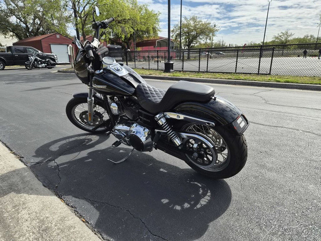 Dyna® Super Glide® Custom