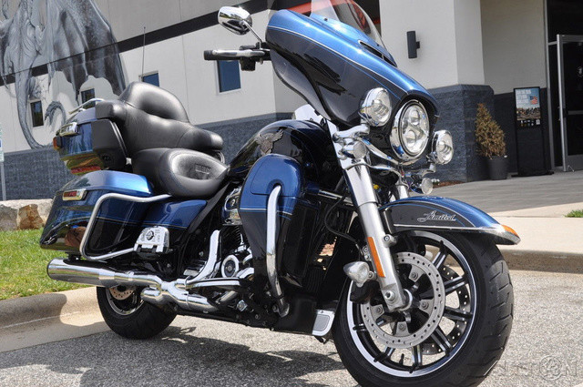 Electra Glide® Ultra® Limited 115th Anniversary