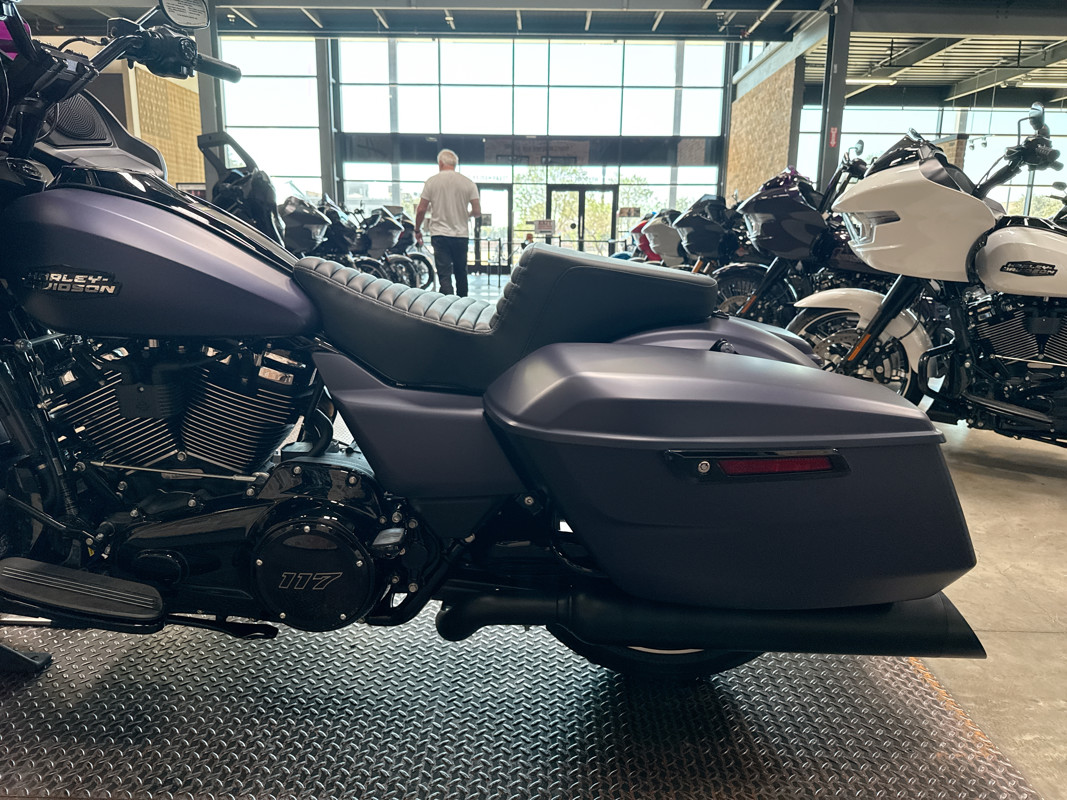 Road Glide®