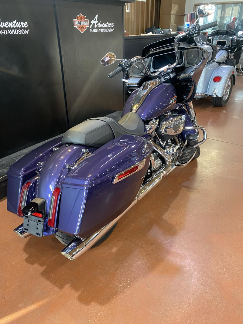 Road Glide®