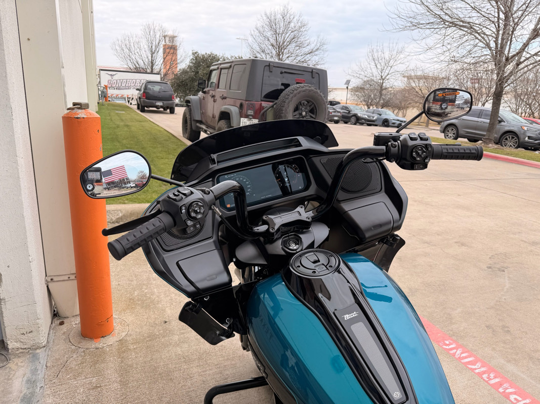 Road Glide®
